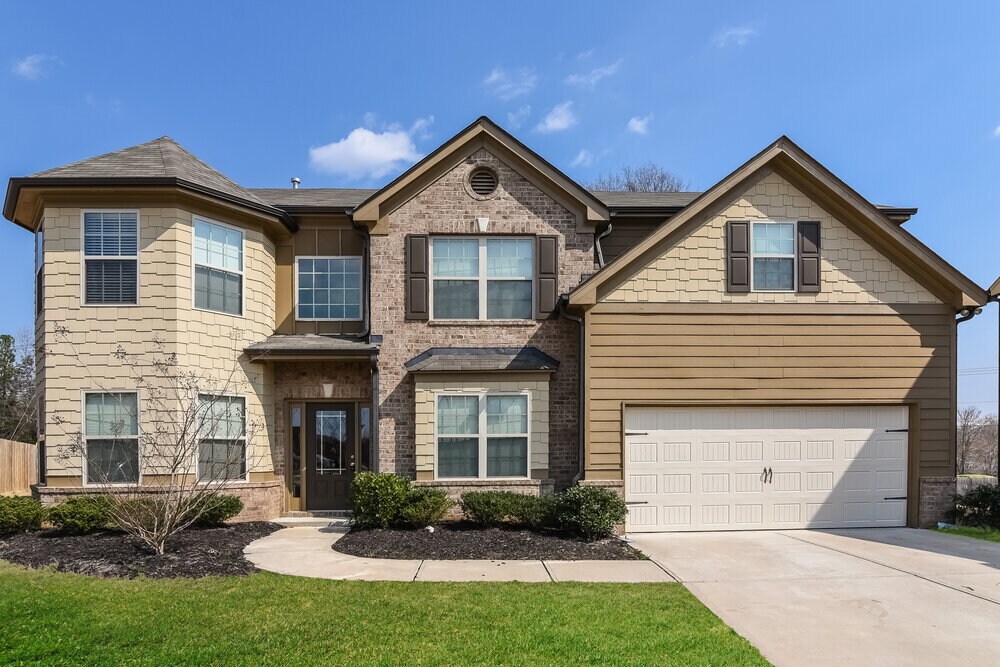 3258 Sag Harbor Ct NE in Buford, GA - Foto de edificio