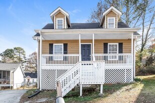 4711 Pebble Ct in Buford, GA - Building Photo