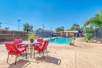 38 W Prince Rd in Tucson, AZ - Building Photo - Building Photo