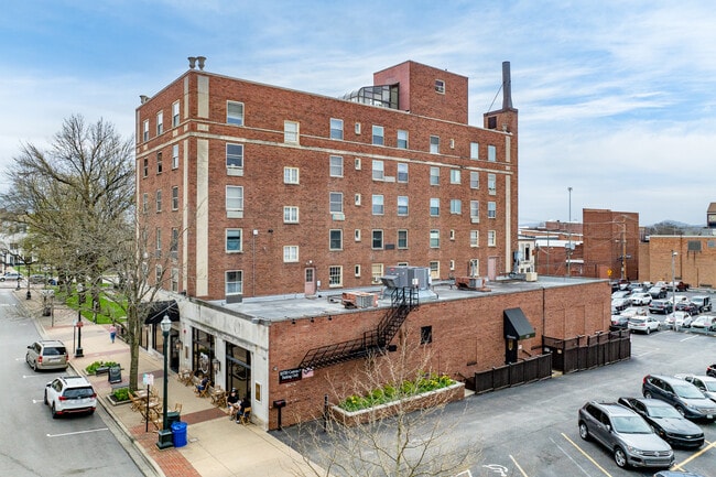 The Studios at 123 in Lancaster, OH - Foto de edificio - Building Photo