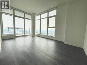 5333 Goring St in Burnaby, BC - Building Photo - Building Photo