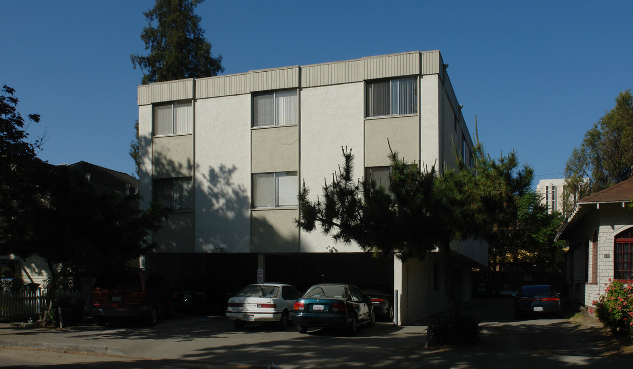 215 S 12th St in San Jose, CA - Building Photo