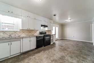 234 Valley Vista Dr in Jackson, MS - Foto de edificio - Building Photo