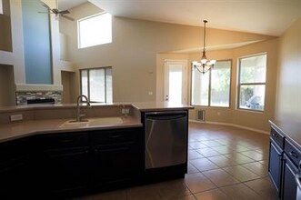 363 E Via Puente De La Lluvia in Sahuarita, AZ - Building Photo - Building Photo