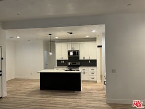 12207 Snapping Turtle Rd in Apple Valley, CA - Building Photo - Building Photo