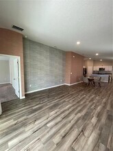 7838 Peace Lily Ave in Wesley Chapel, FL - Foto de edificio - Building Photo