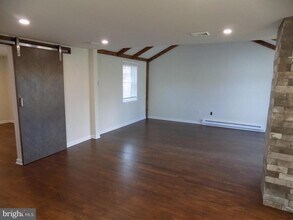 114 N Penrose St in Quakertown, PA - Building Photo - Building Photo