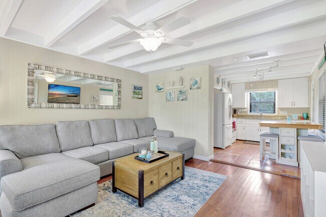 1266 Michigan Ave in Naples, FL - Building Photo - Building Photo