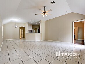 478 Oak Chase Dr in Conroe, TX - Building Photo - Building Photo