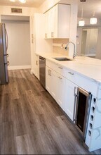 992 NW 93rd Ave in Plantation, FL - Foto de edificio - Building Photo