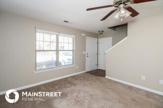 3034 Broadleaf Trail Rd in Fairburn, GA - Foto de edificio - Building Photo