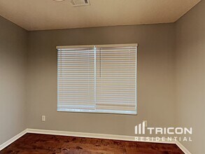 4151 Ravenwood Ct in Union City, GA - Building Photo - Building Photo