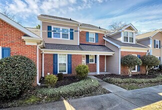 9459 Kings Falls Dr in Charlotte, NC - Building Photo - Building Photo