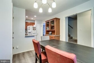 546 Azalea Dr in Rockville, MD - Building Photo - Building Photo