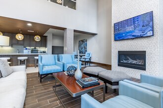 Trace Midtown Luxury Apartments in Atlanta, GA - Building Photo - Interior Photo
