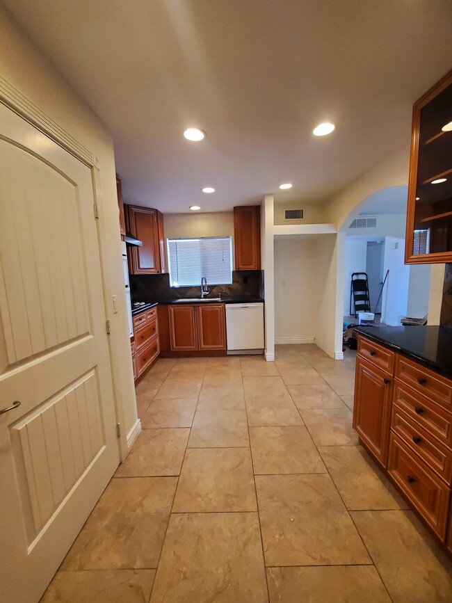 2725 S Azalea Dr in Tempe, AZ - Foto de edificio - Building Photo