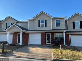 333 Tara Commons Cir in Loganville, GA - Building Photo