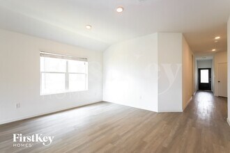 6736 Arid Wy in San Antonio, TX - Building Photo - Building Photo