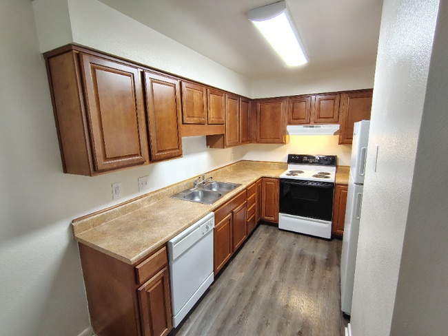property at 600 Reusens Rd