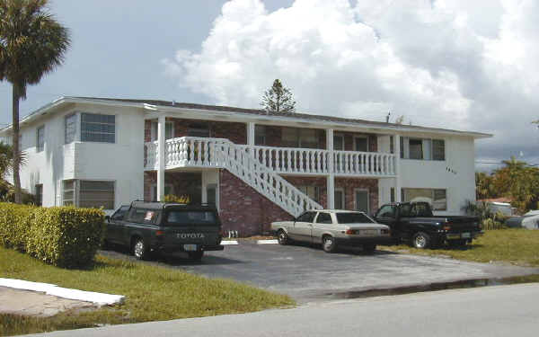 1820 NE 56th St in Fort Lauderdale, FL - Building Photo - Building Photo