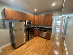 3641 W Leland Ave, Unit 2 in Chicago, IL - Building Photo - Building Photo