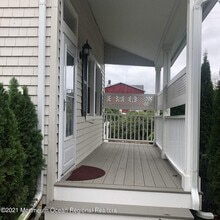 497 Sycamore Ave in Shrewsbury, NJ - Building Photo - Building Photo