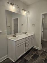 107 Cypress Holw Trl in Piedmont, SC - Foto de edificio - Building Photo