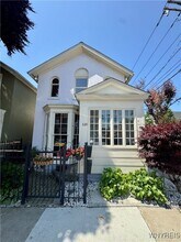 120 Johnson Park in Buffalo, NY - Building Photo - Building Photo