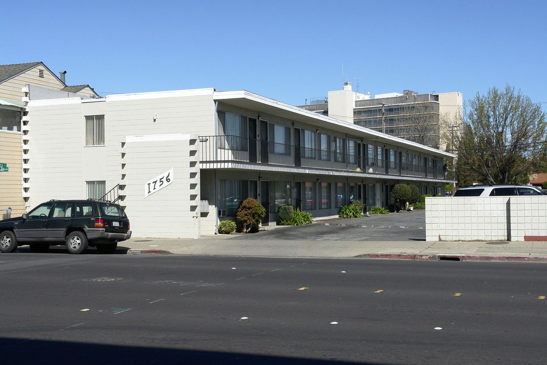 1756 Broadway in Redwood City, CA - Building Photo