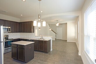 7102 Faith Wy in San Antonio, TX - Building Photo - Building Photo