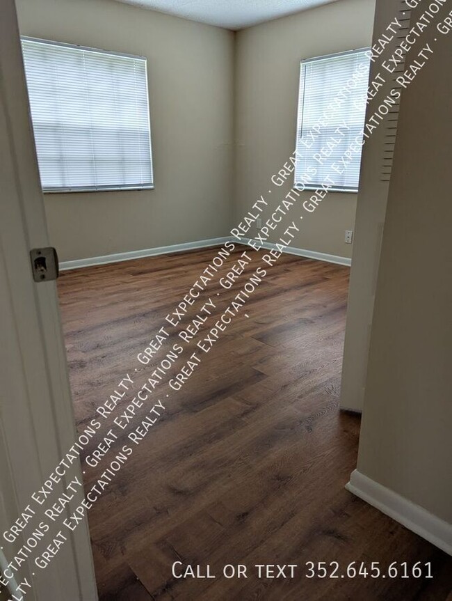 121 SE 13th Ave in Ocala, FL - Building Photo - Building Photo