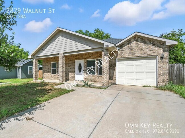 property at 2829 Walnut St