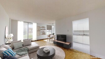 4800 Jane St in Toronto, ON - Building Photo