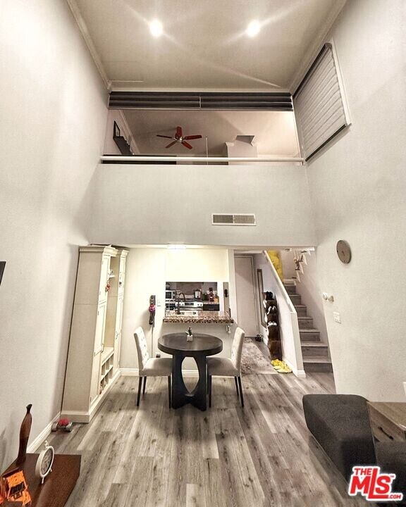 1118 Valencia St in Los Angeles, CA - Building Photo