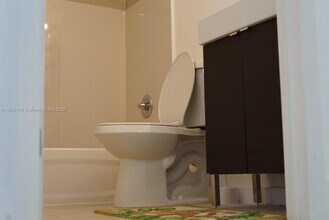 1450 NE 147th St in Miami, FL - Building Photo - Building Photo