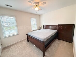 11809 Sanbury Ln in Midlothian, VA - Building Photo - Building Photo