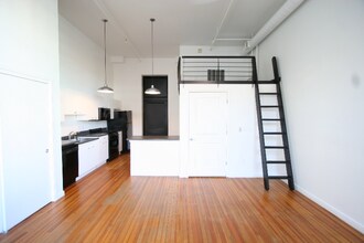 301 Central Ave NE in Albuquerque, NM - Foto de edificio - Building Photo