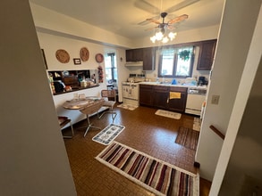 243 Tyler Cir in Madison, WI - Foto de edificio - Building Photo