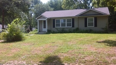 4716 NE 47th Terrace in Kansas City, MO - Building Photo - Building Photo