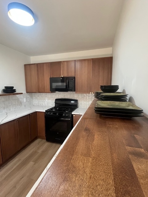 1389 E 43rd St, Unit DOWN in Cleveland, OH - Foto de edificio - Building Photo