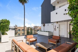 Gramercy Terrace in Los Angeles, CA - Foto de edificio - Building Photo