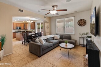 2331 E Sunland Ave in Phoenix, AZ - Building Photo - Building Photo