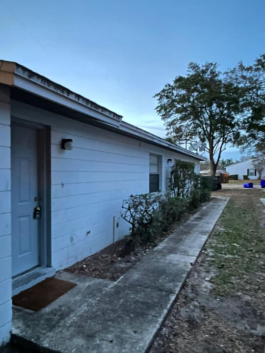 1932-1938 Crystal Grove Dr in Lakeland, FL - Building Photo