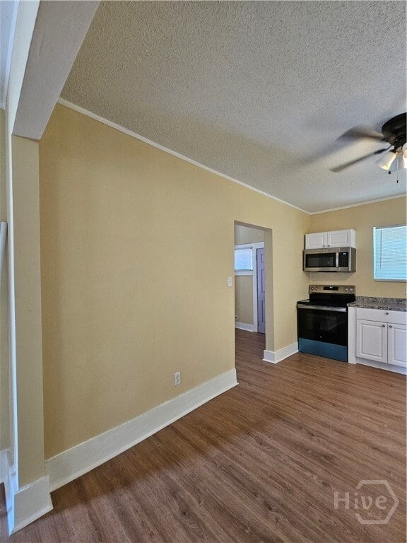 property at 714 W 38th St