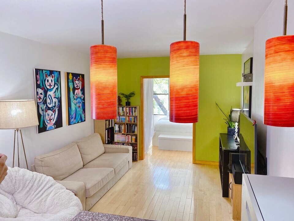 146 Forsyth St, Unit 3R in New York, NY - Building Photo