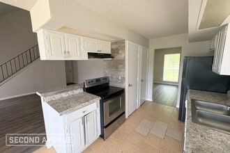 10122 Sagedowne Ln in Houston, TX - Building Photo - Building Photo