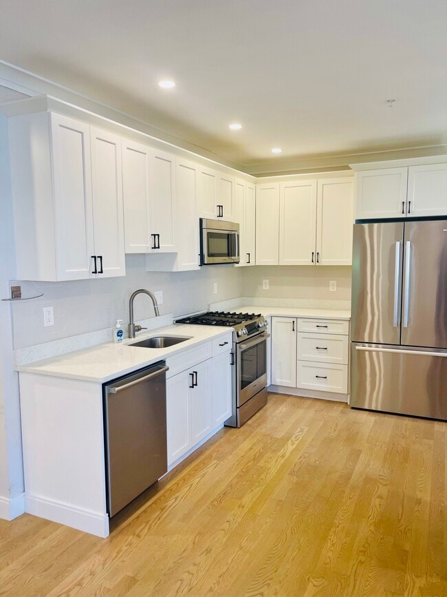 47 Ridgemont St, Unit 46-1