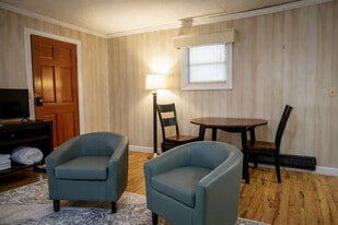 90 Faulkner Rd, Unit SI ID1308959P in Elkins, WV - Building Photo