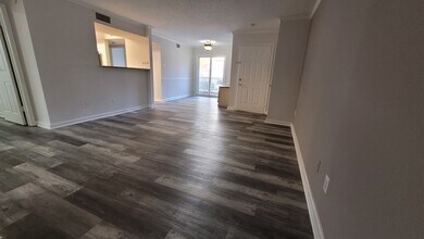 1509 Lincoln Way, Unit 104 in McLean, VA - Building Photo - Building Photo