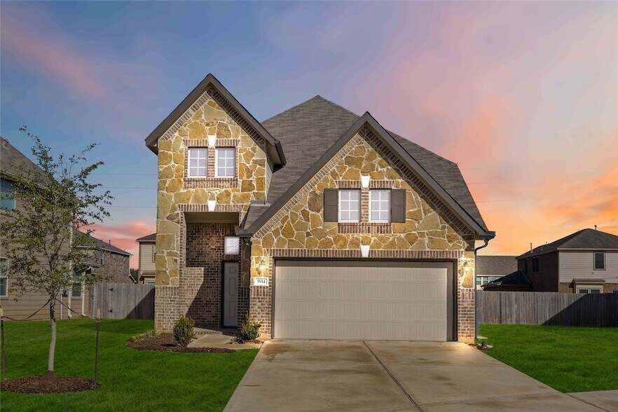 5914 Prince Pl Dr in Rosenberg, TX - Building Photo